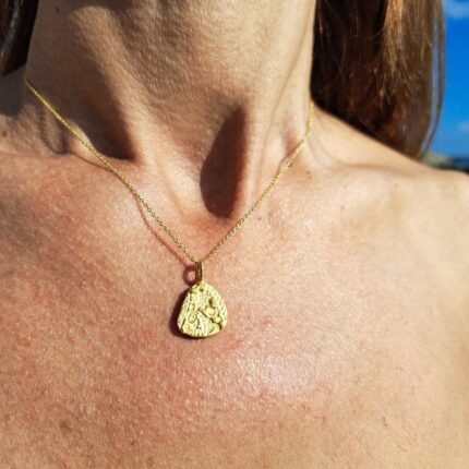 Pendentif fleuri